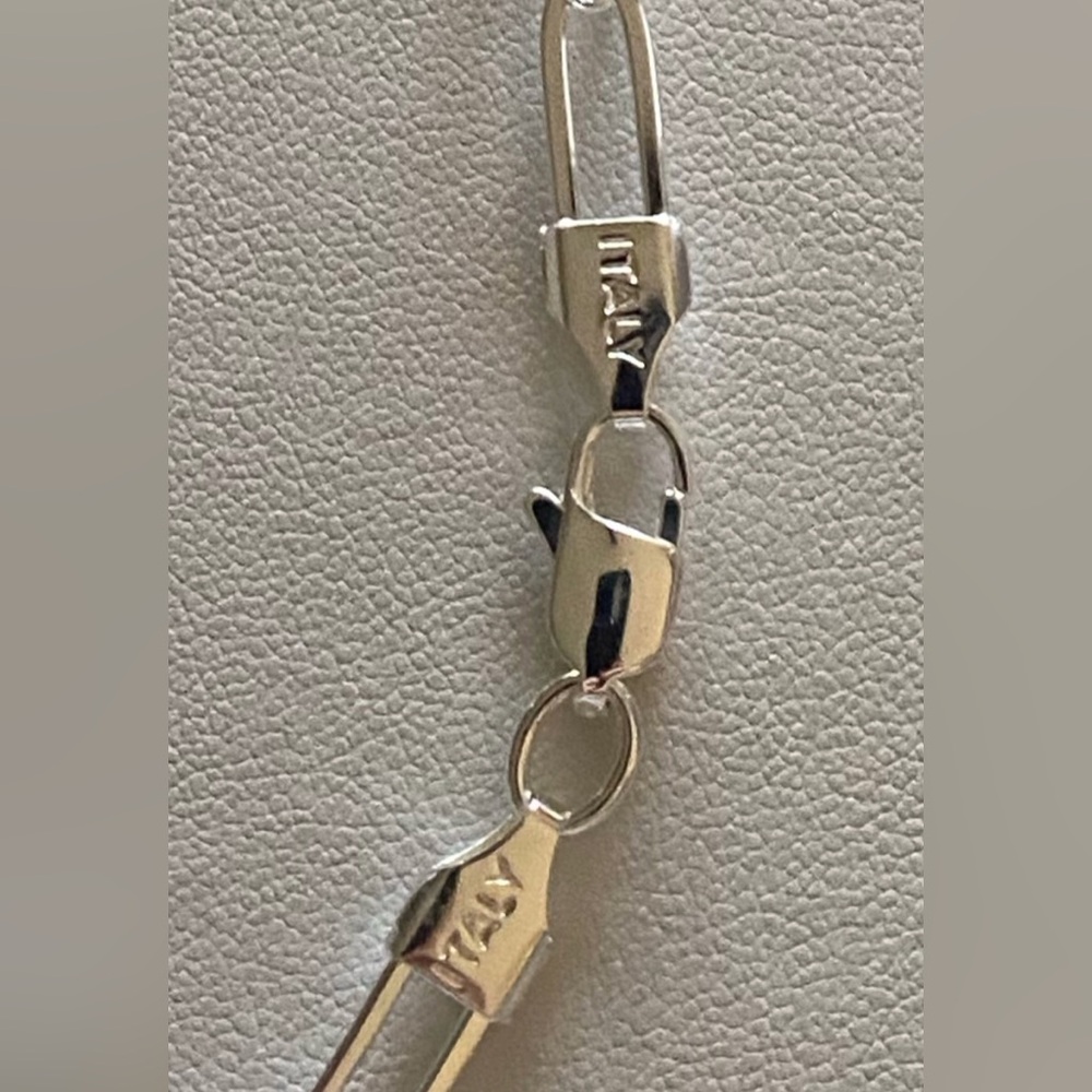 NEW ITEM! 4mm, 18inch Italian Sterling Silver Paperclip chain - Picture 5 of 5